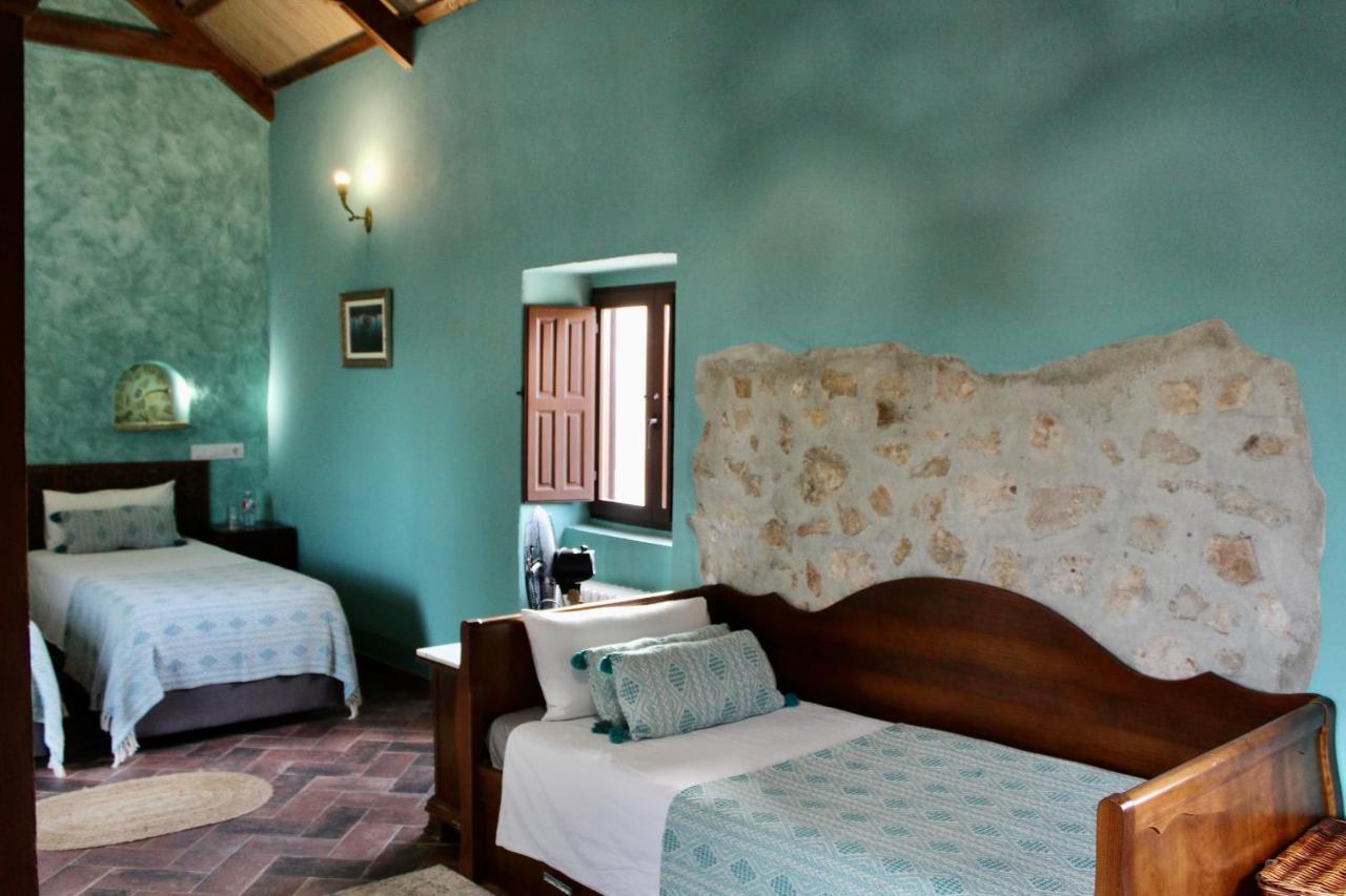 Room In Villa - Beautiful Accommodation At The Heart Of Andalusia Puente Genil Eksteriør billede