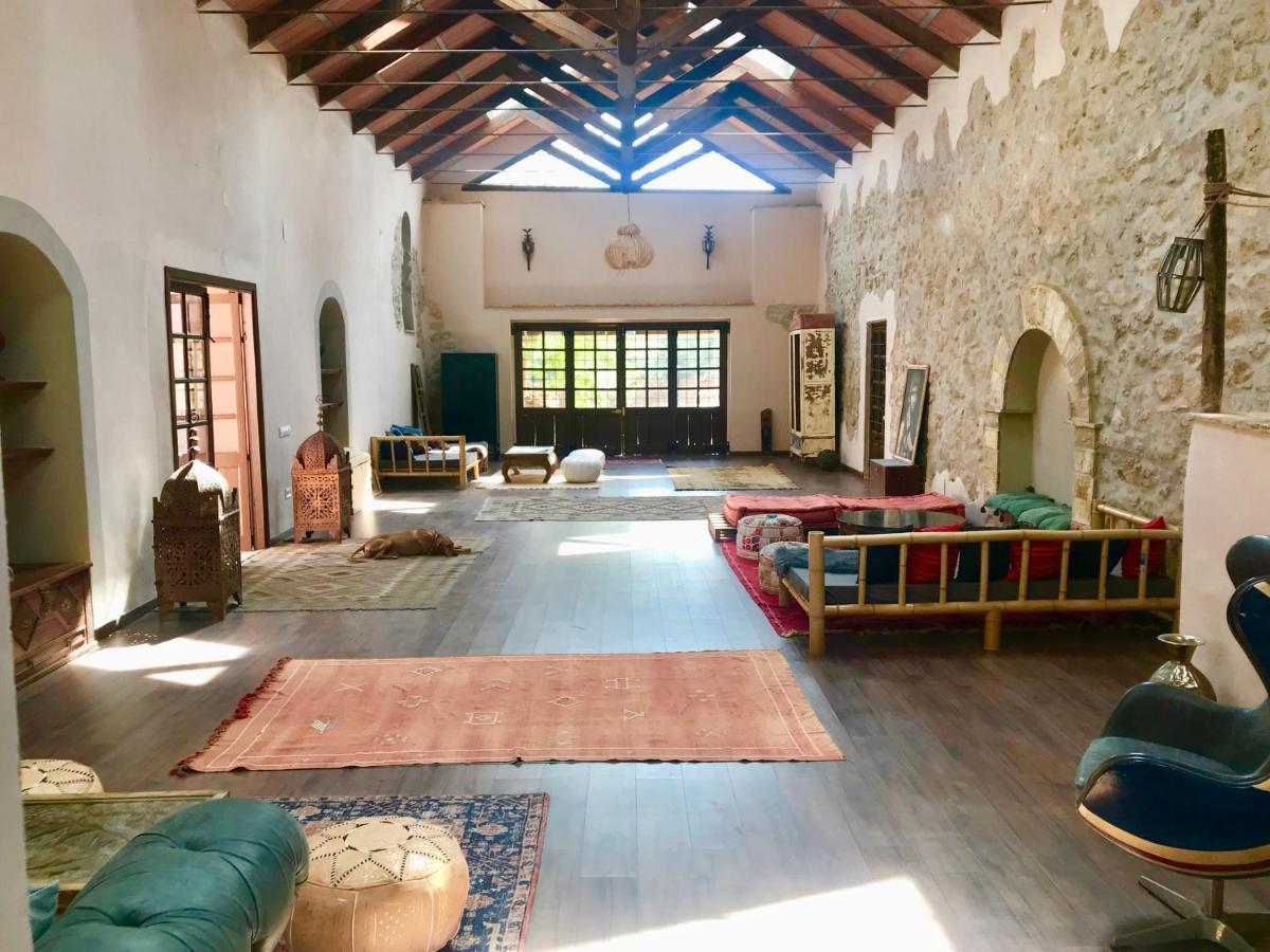 Room In Villa - Beautiful Accommodation At The Heart Of Andalusia Puente Genil Eksteriør billede